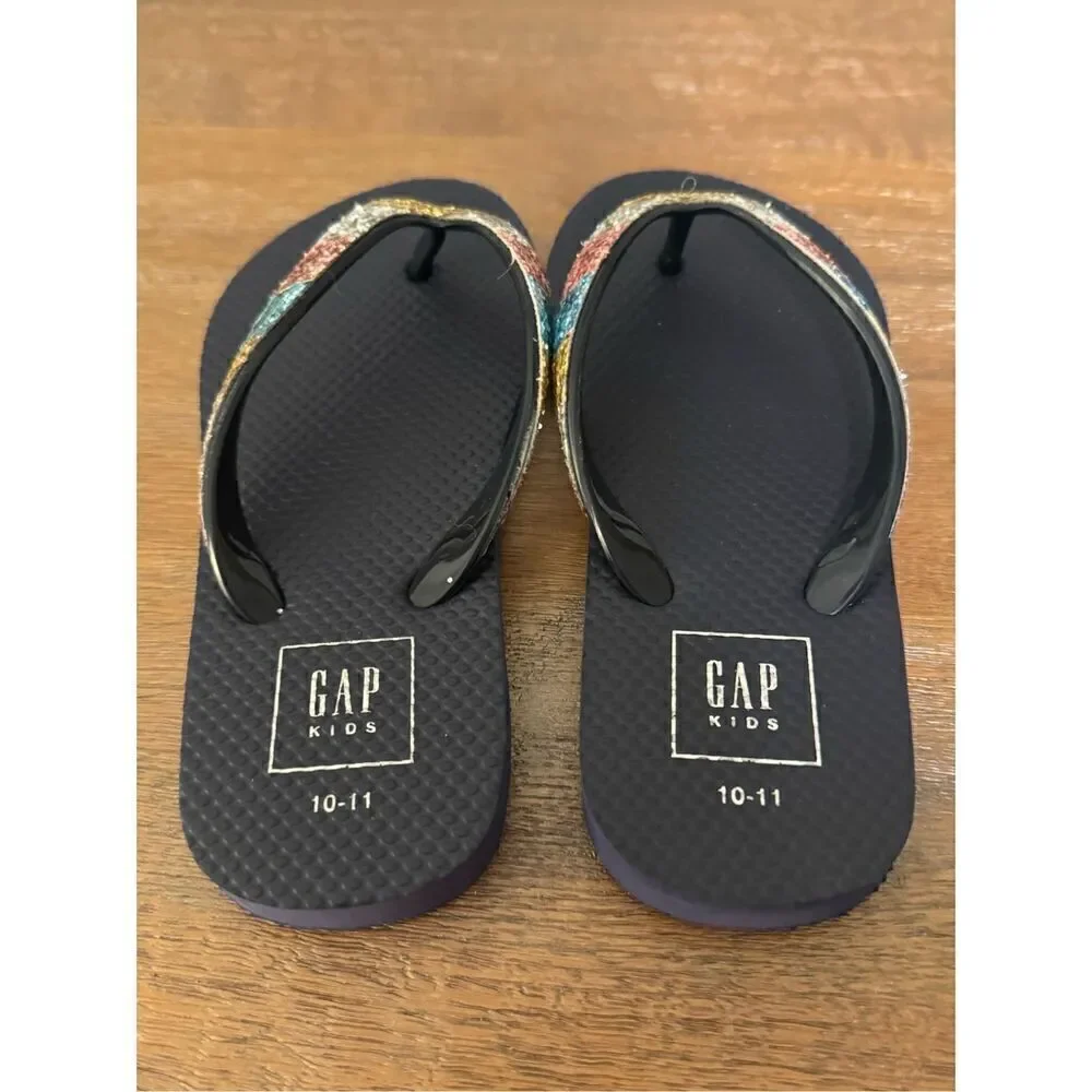 New Gap glitter flip flop size 10-11T